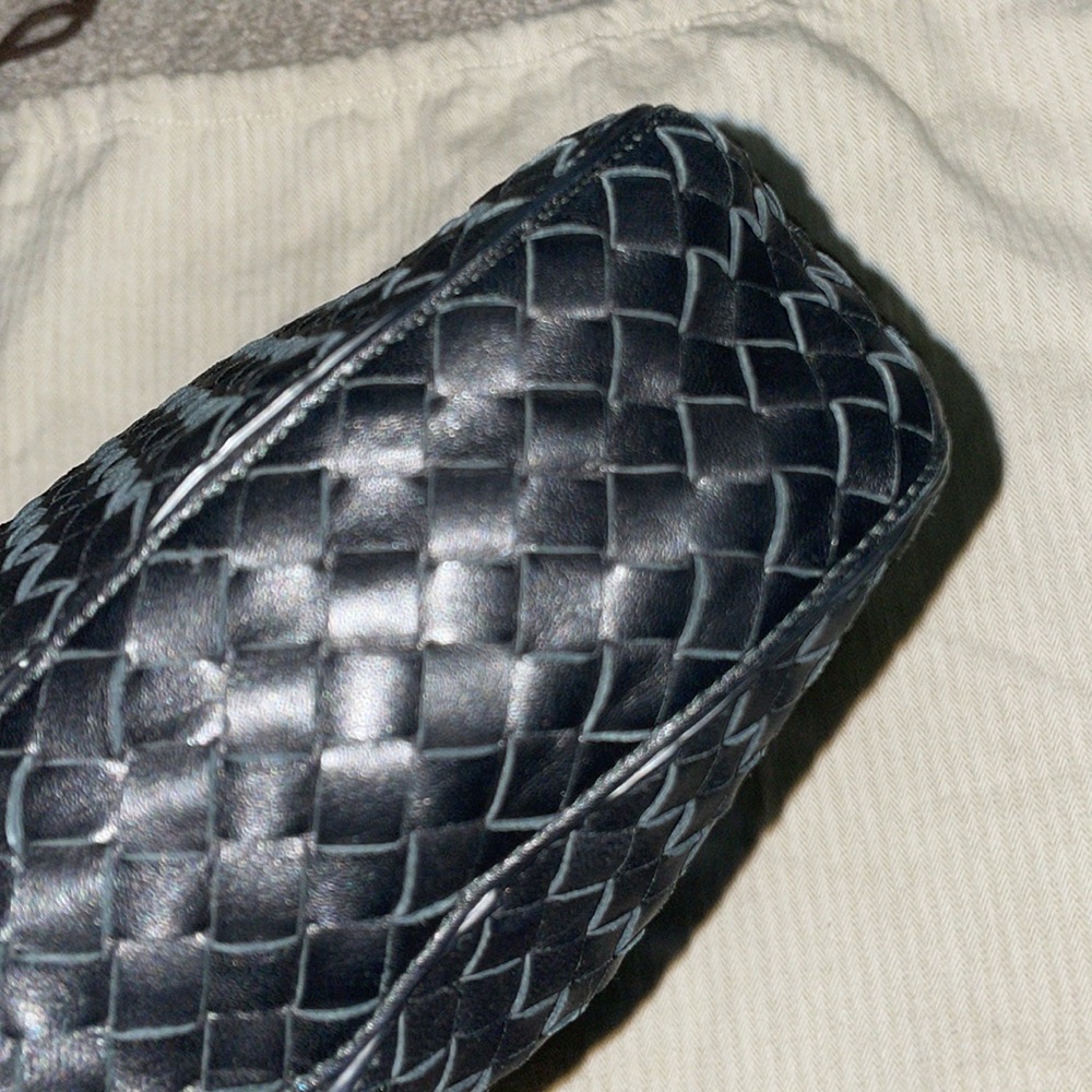 Bottega Veneta Small Loop Hobo - Picture 4 of 9